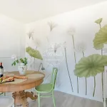 Apartment Chez Grand-mere Elegant Vintage With Free Parking